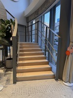 セッション場所は２階です。